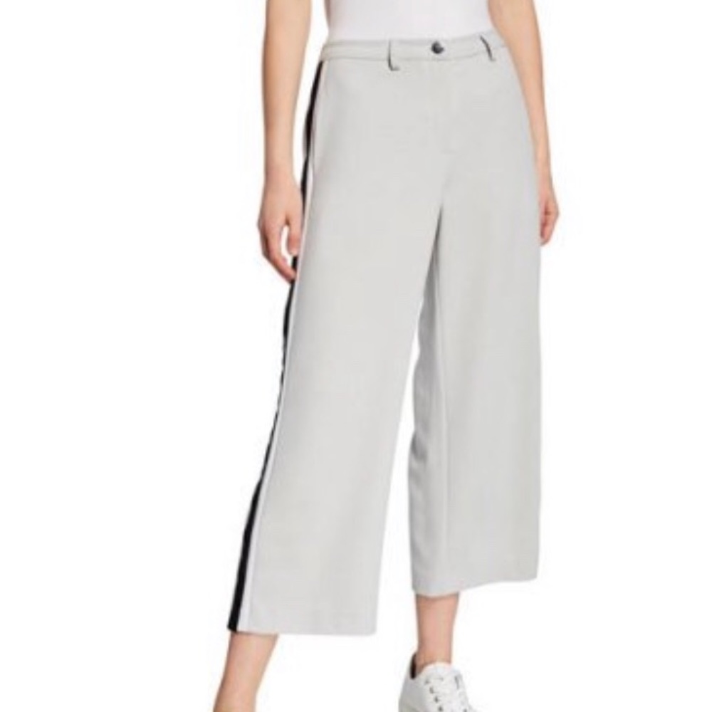 NWT Cropped Side Tape Pants Size 2